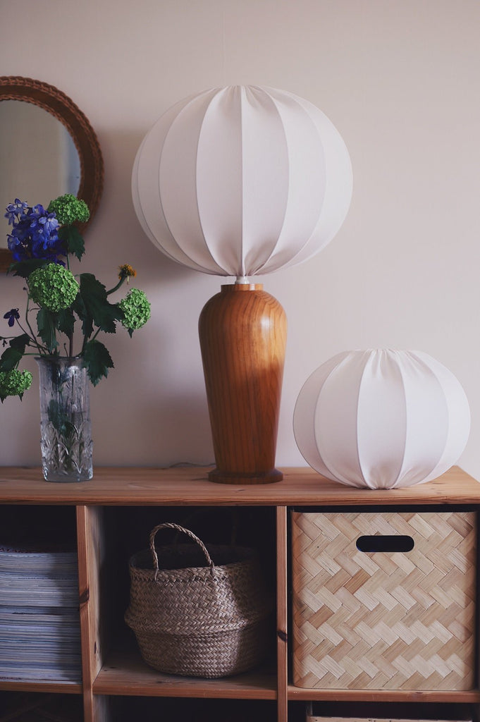 bordslampa lampskärm i bomull ekologiskt finns i flera olika storlekar. golvlampa lampsärm